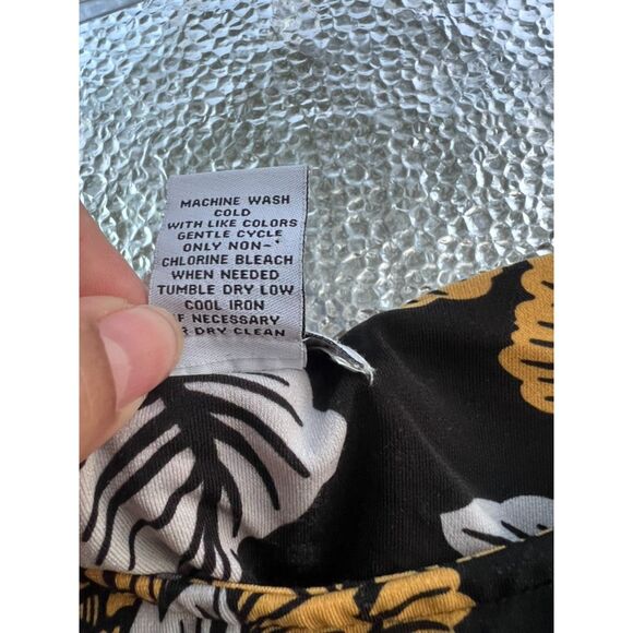 CARMEN MARC VALVO WOMAN BLOUSE SIZE 2X FLORAL PRINT RUFFLE PULLOVER TOP - Picture 7 of 7